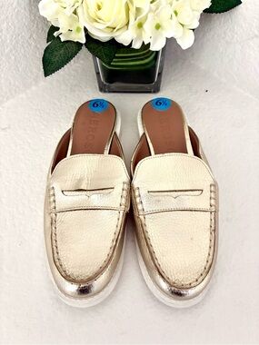 New women’s Aerosoles mules size 6.5